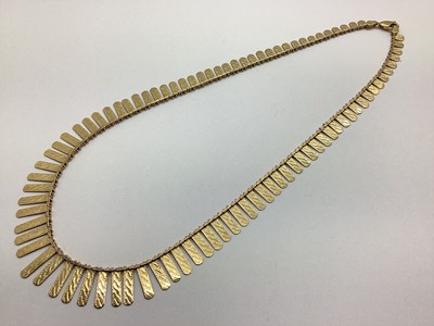 Lot 95 - A 9ct Gold Fringed Collarette Necklace, the...