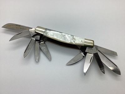 Lot 1327 - Frank Buster Cutlery Co; 'Fight'n Rooster'...