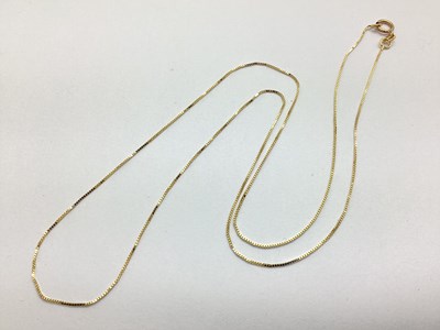 Lot 91 - A Fine Box Link Chain, with clasp stamped "9KT"...