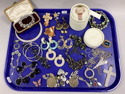 Lot 240 - An Assortment of Modern Costume Jewellery, to...