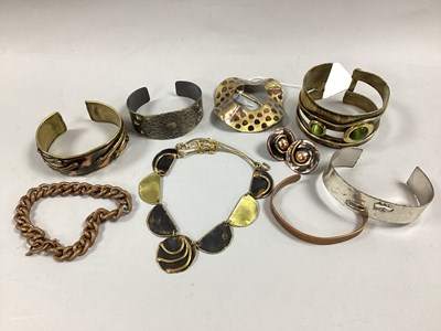 Lot 247 - A Collection of Modernist Studio Style...