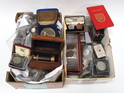 Lot 1324 - Coinage - Shillings approximately 735, post...