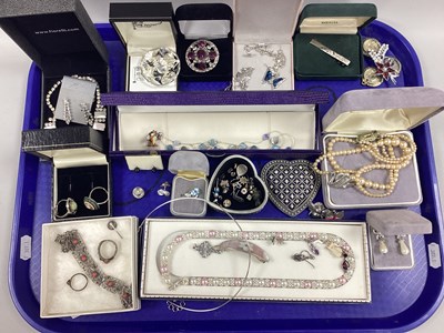Lot 242 - A Selection of Modern Costume Jewellery,...