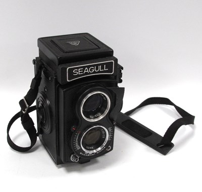 Lot 1416 - A Seagull Shanghai China Twin Lens Film Camera.