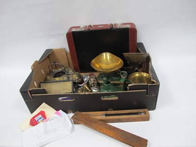 Lot 1020 - Dentists' Implements, Deima knife set, scales...