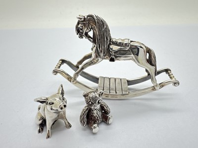 Lot 123 - Lexi Dick; A Modern Hallmarked Silver...