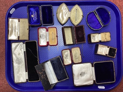 Lot 11 - A Selection of Assorted Antique and Vintage...