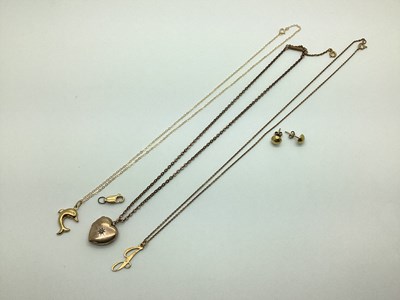 Lot 138 - A Vintage Heart Shape Locket Pendant,...