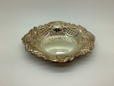 Lot 87 - A Decorative Hallmarked Silver Trinket Dish,...