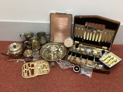 Lot 30 - Plated Ware, including set of six hallmarked...