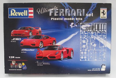 Lot 1143 - Revell Ultimate Ferrari Set, scale 1:24.