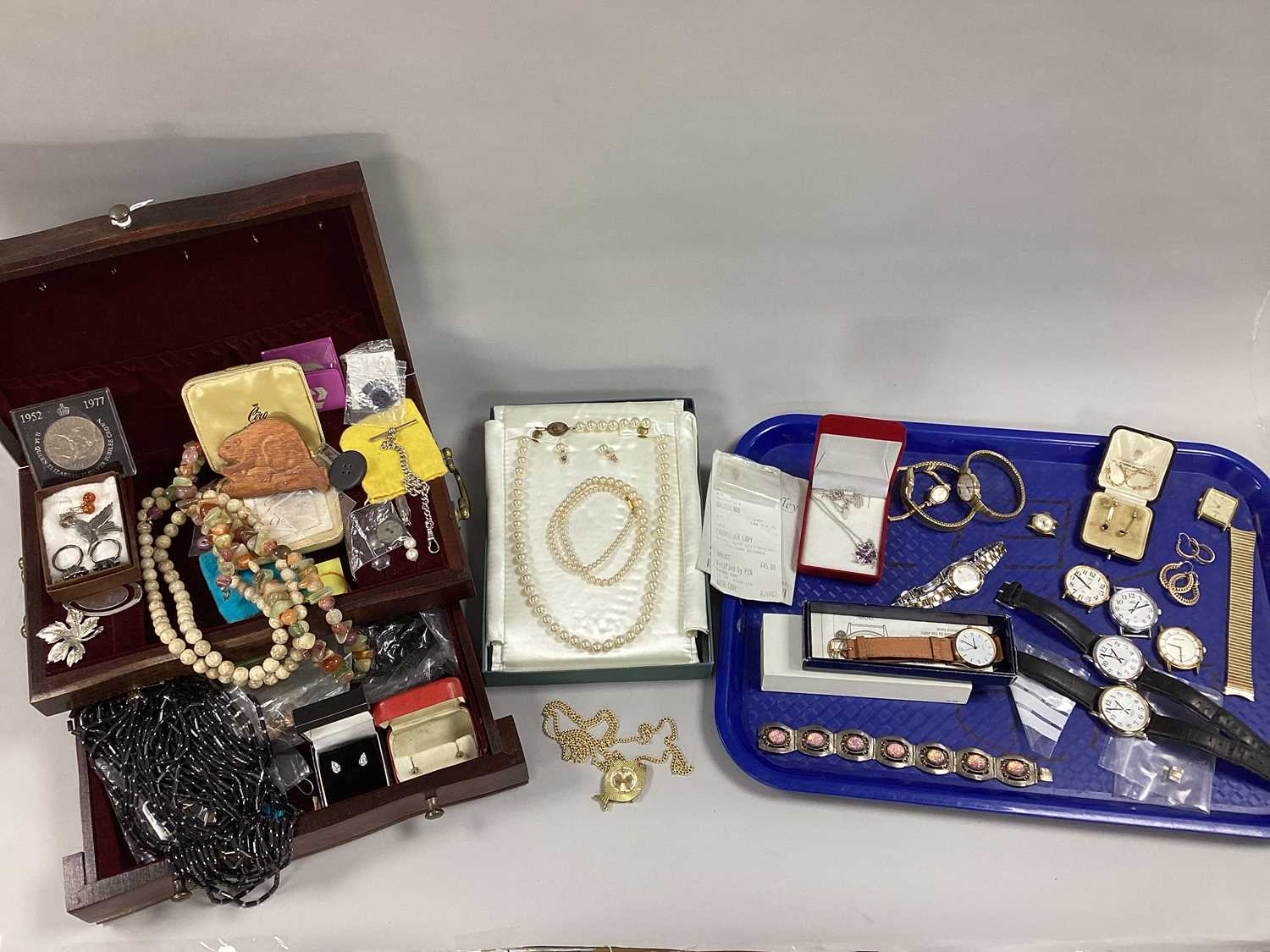 Lot 52 - A Collection of Assorted Costume Jewellery,...