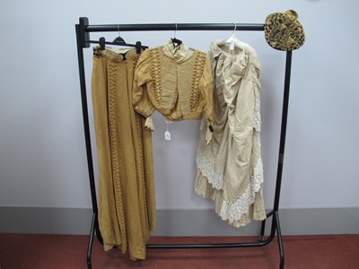 Lot 1471 - An Edwardian Tan Linen Ladies Day Outfit,...