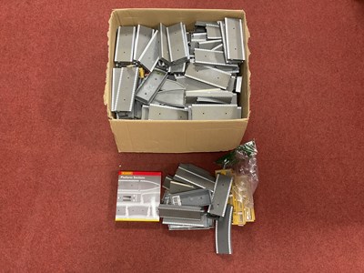 Lot 377 - Approximately two hundred Hornby 00 platform...