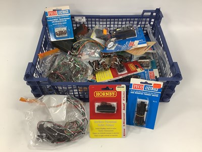 Lot 487 - A quantity of model railway electrical...