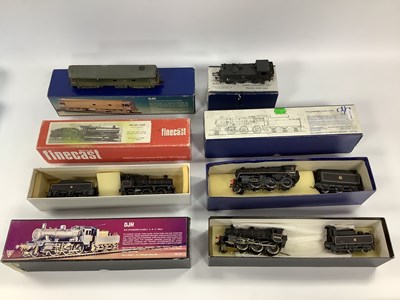 Lot 530 - Three 'OO' Gauge/4mm Kit Built Steam Tender...