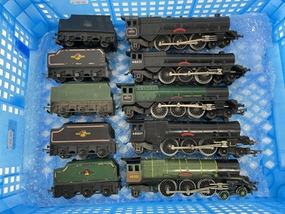 Lot 635 - Five Triang 00 gauge "Princess Elizabeth"...