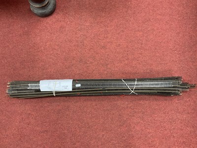 Lot 732 - Approximately twenty-two lengths of used OO...