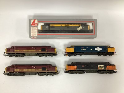 Lot 700 - Five 00 gauge Class 37 diesel locomotives: a...
