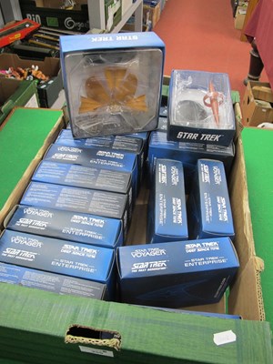 Lot 355 - Nineteen diecast and plastic model Star Trek...