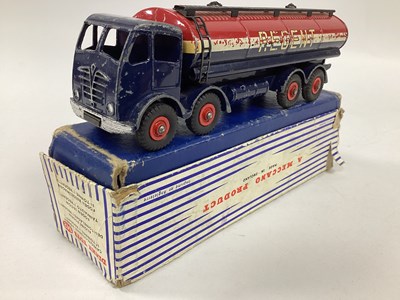 Lot 989 - Original Dinky Toys No. 942 Foden 14 Ton...