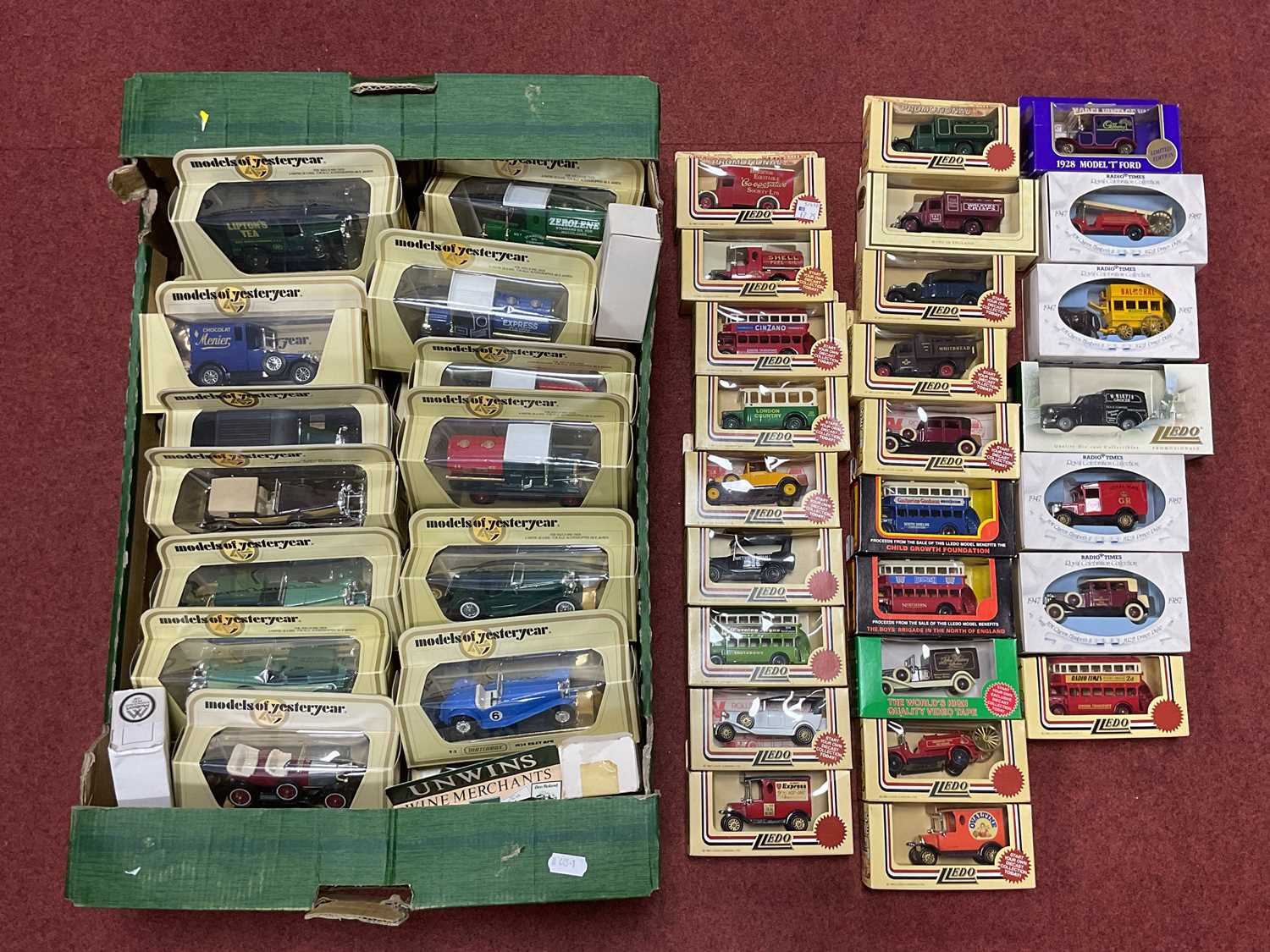 Lot 478 - Approximately Sixty Five Diecast Model...