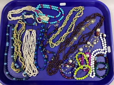 Lot 208 - A Five Strand Freshwater Pearl Bead Collar...