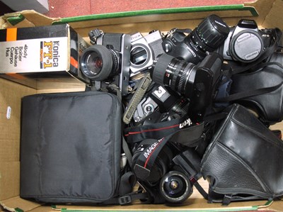 Lot 1095 - Cameras; Fujica STX-1 with 55mm f/2.2, Nikon F-...
