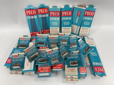 Lot 607 - Approximately twenty boxed Peco 00 gauge...