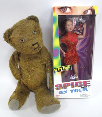 Lot 1478 - A circa 1998 Galoob Spice Girls On Tour Geri...
