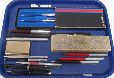 Lot 1442 - A collection of vintage ballpoint and fountain...