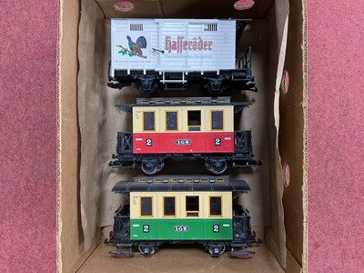 Lot 20 - Three LGB G scale items of German outline...