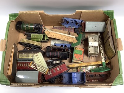 Lot 445 - A Quantity of Hornby 'O' Gauge Tinplate Model...