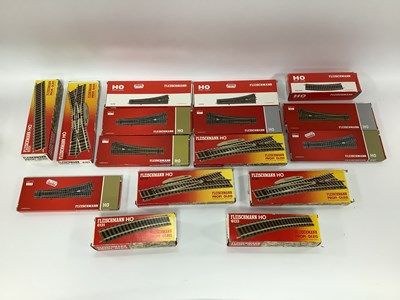 Lot 80 - A quantity of boxed Fleischmann HO...