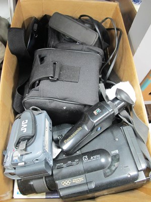 Lot 1118 - Camcorders to include Panasonic NV-G3B, Sony...