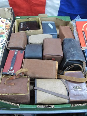Lot 1106 - A large collection of cameras mainly cased...