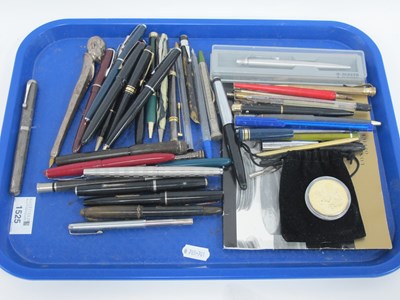 Lot 1525 - Pens - Lenin Heard, Parker, Platignum,...