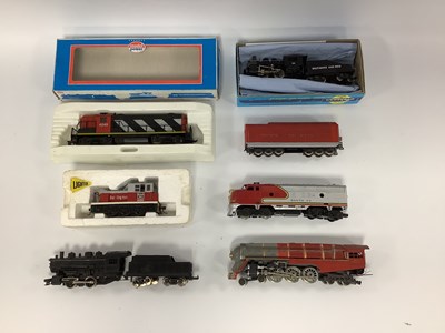 Lot 86 - Six HO scale American locomotives: a Rivarossi...