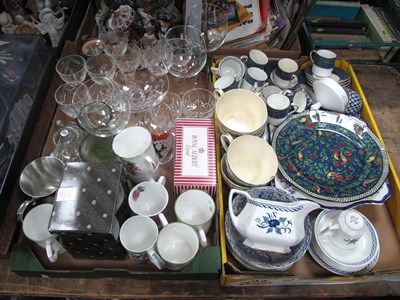Lot 1254 - Green Etched Glass Mugs, drinking glasses,...