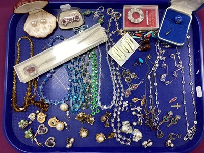 Lot 243 - Vintage and Later Bead Necklaces, assorted...