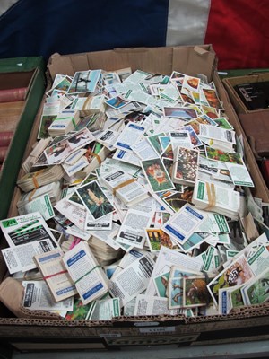 Lot 1105 - A large collection of mixed vintage to modern...
