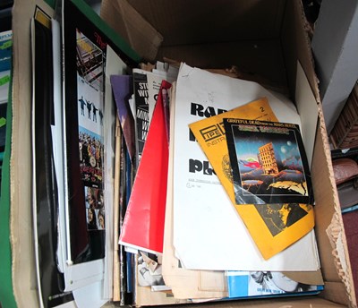 Lot 1178 - Music Magazines - Pink Floyd, Gorilla Beat,...