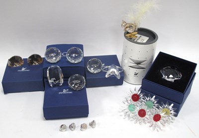 Lot 1410 - Swarovski crystals, boxed and loose pieces,...