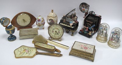 Lot 1421 - Franklin Mint, Mallard and Limousine eggs,...
