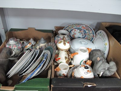 Lot 1119 - Worcester Cake Plate, collectors plates,...