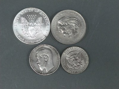 Lot 1424 - 1993 USA One Ounce Fine Silver Dollar,...