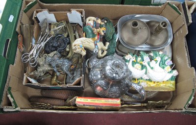 Lot 1207 - Metalware, including a quantity of brass...