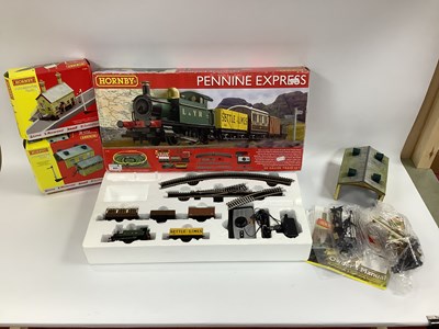 Lot 855 - A Hornby 'OO' Gauge #R1158 Pennine Express...