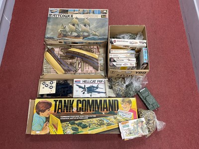 Lot 732 - A Quantity of 1:32 Scale Plastic Soldiers by...