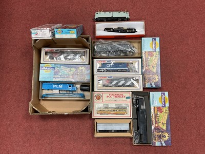 Lot 564 - Twelve 'HO' Gauge U.S.A. Outline Locomotives...